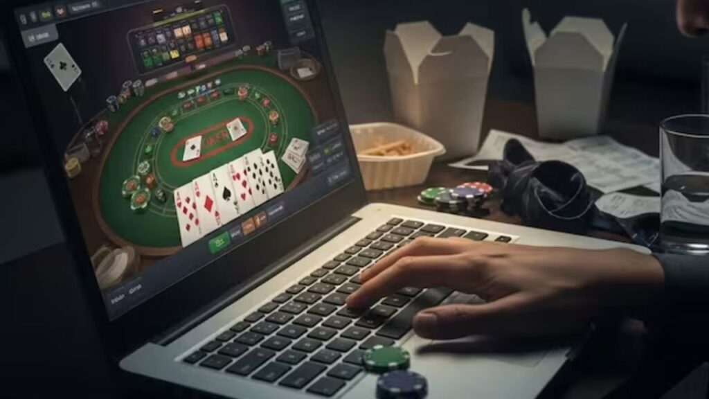 CG News: रायपुर में ऑनलाइन सट्टे पर बड़ी कार्रवाई, 4 आरोपी गिरफ्तार, करोड़ों का सामान जब्त रायपुर